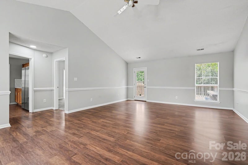 7518 Prindle Lake Dr, Charlotte, NC 28227