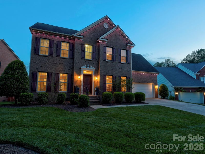 15505 Robsart Ct, Charlotte, NC 28277