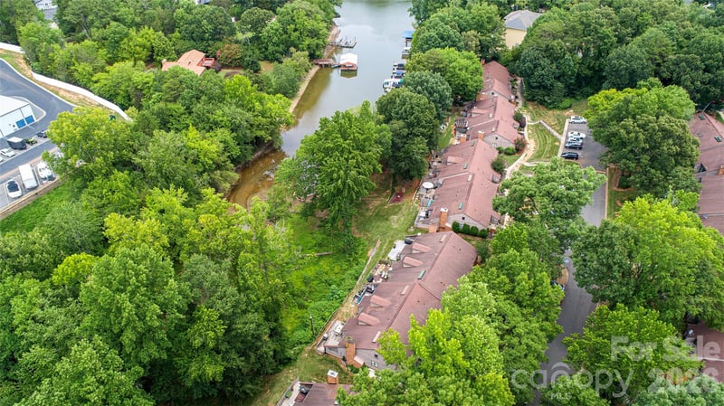 4136 Charlotte Hw, Lake Wylie, SC 29710