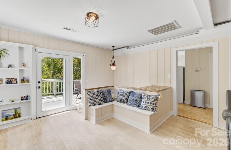 629 Bailey St, Mars Hill, NC 28754