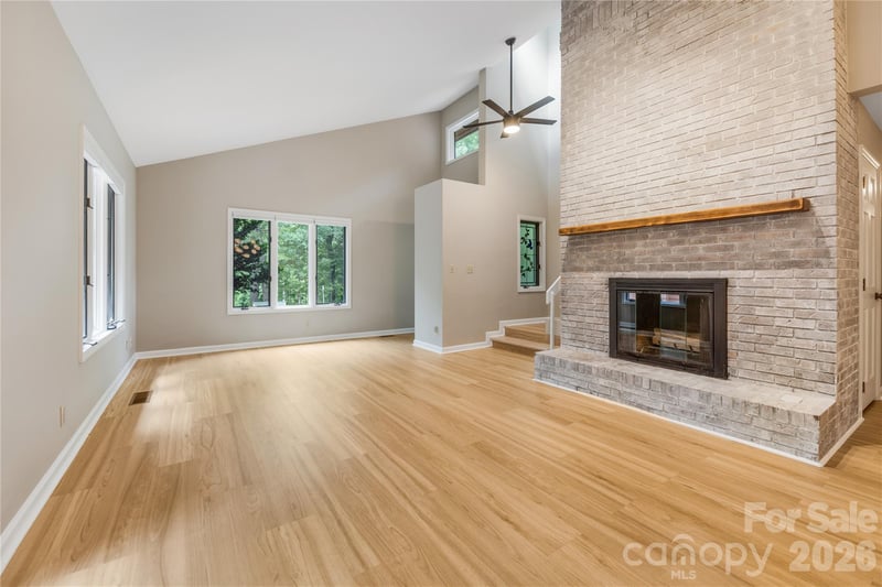 601 Woodfield Dr, Asheville, NC 28803