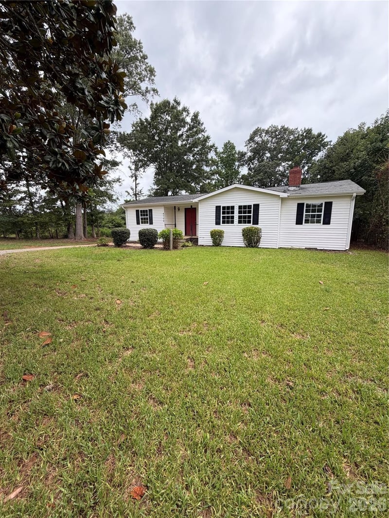 4709 Charlotte Hw, Lancaster, SC 29720