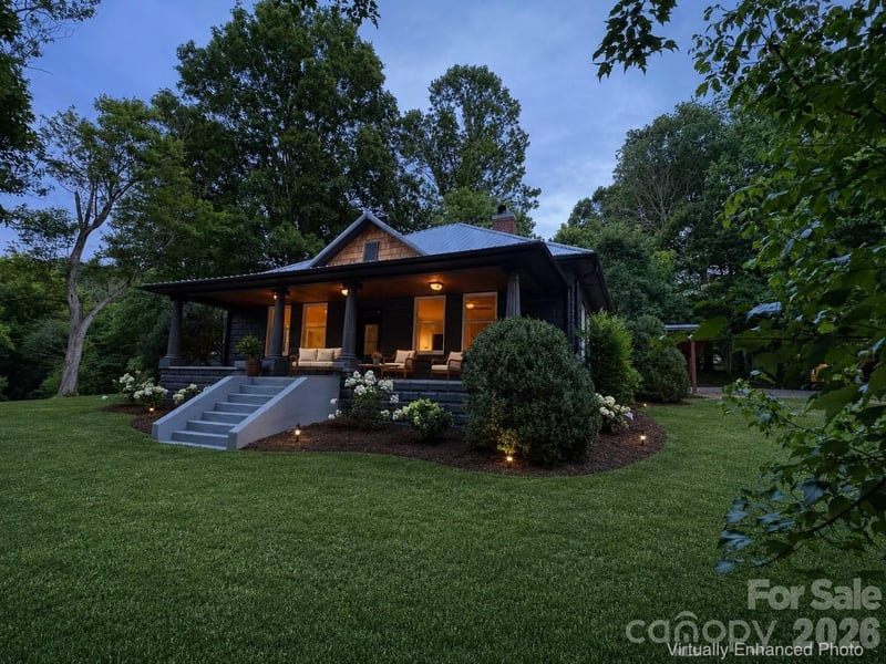385 Chunns Cove Rd, Asheville, NC 28805