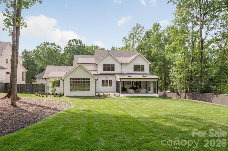 221 Hargett Ct, Charlotte, NC 28211