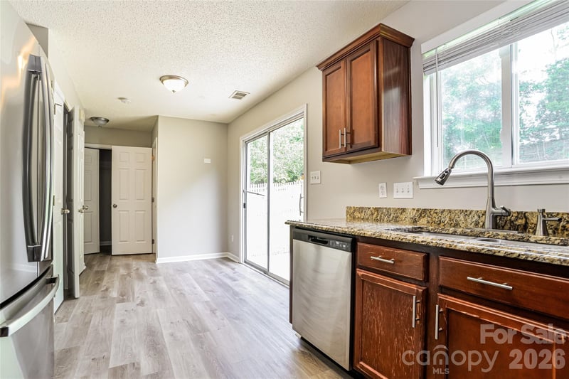 12125 Winghurst Dr, Pineville, NC 28134