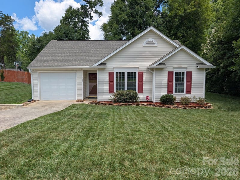 704 Gum Branch Rd, Charlotte, NC 28214