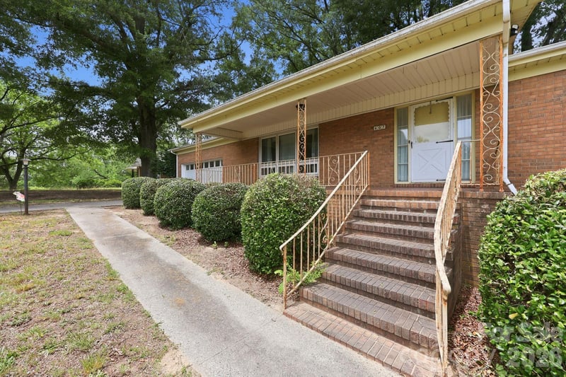 607 Ebenezer Rd, Kannapolis, NC 28083