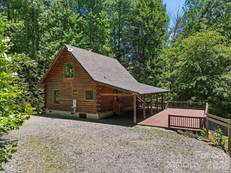 89 Apgar Rd, Candler, NC 28715