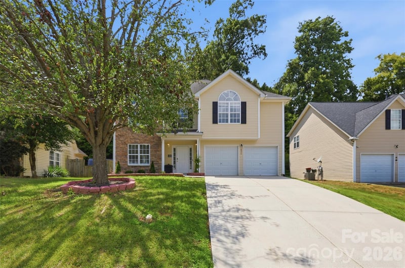 4923 Eagle Creek Dr, Charlotte, NC 28269