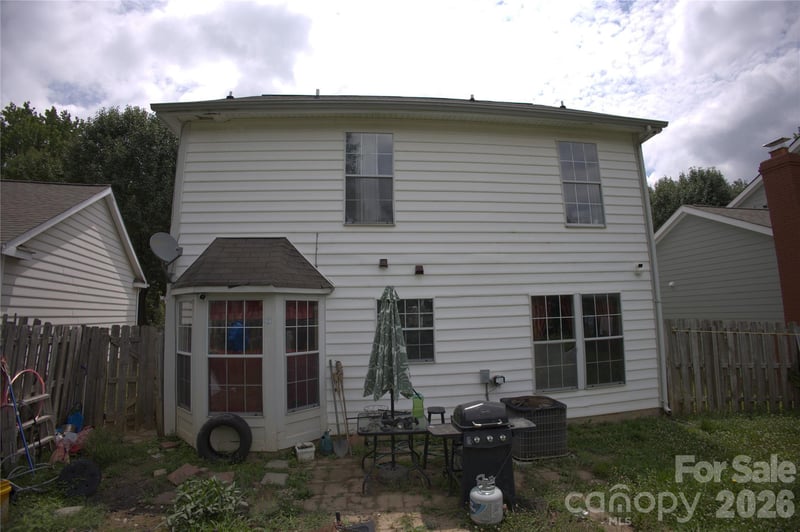 6000 Bayswater Ln, Charlotte, NC 28212