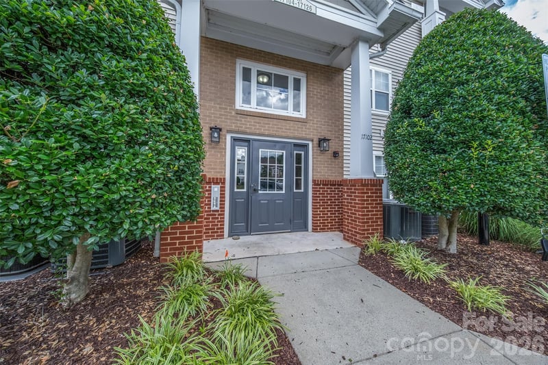 17110 Red Feather Dr, Charlotte, NC 28277