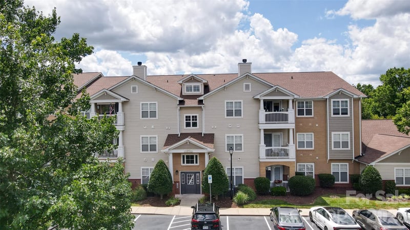 17110 Red Feather Dr, Charlotte, NC 28277