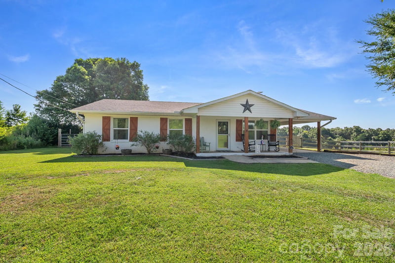 2307 Tanner Rd, Marshville, NC 28103