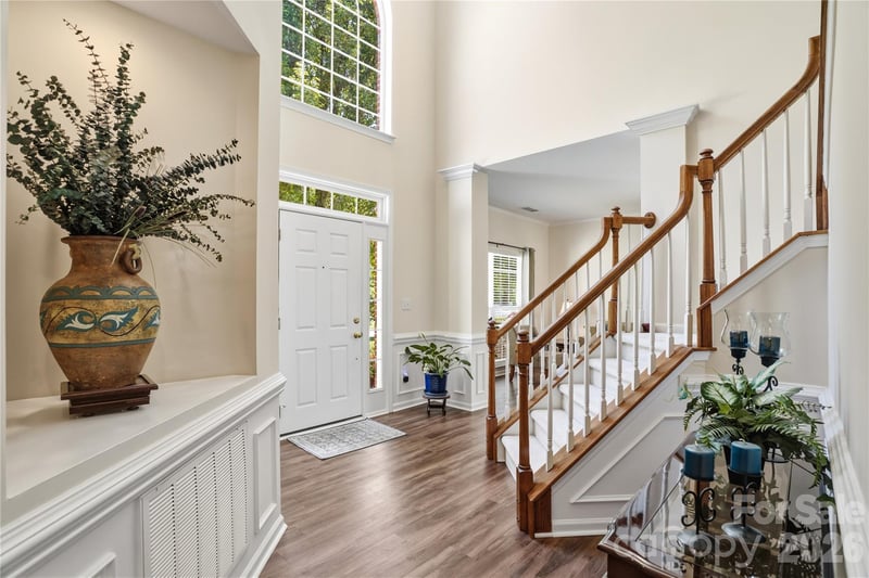 5555 Cambridge Bay Dr, Charlotte, NC 28269