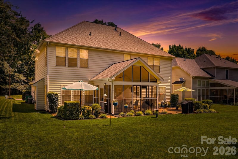 5555 Cambridge Bay Dr, Charlotte, NC 28269