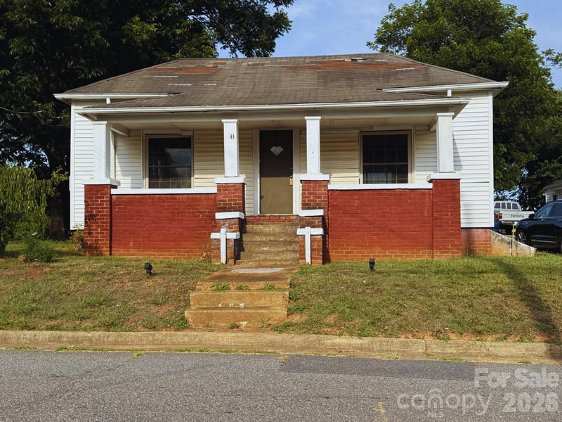 241 Ervin Ave, Newton, NC 28658