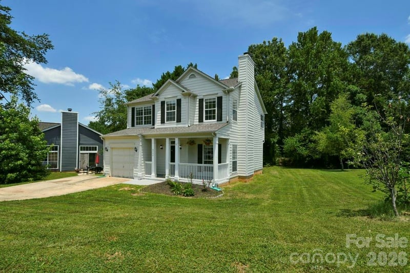 8406 Bedford Green Ln, Charlotte, NC 28215