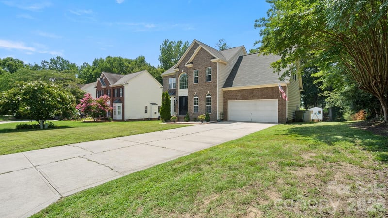 108 Doby Creek Ct, Fort Mill, SC 29715