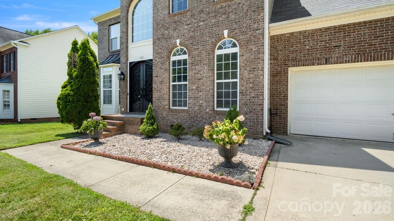 108 Doby Creek Ct, Fort Mill, SC 29715