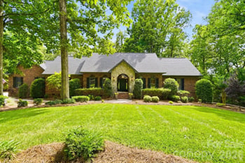 15026 Crooked Branch Ln, Charlotte, NC 28278