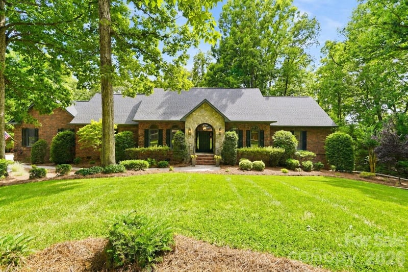 15026 Crooked Branch Ln, Charlotte, NC 28278