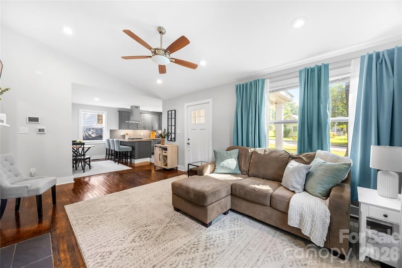 1120 Meadow Ln, Charlotte, NC 28205
