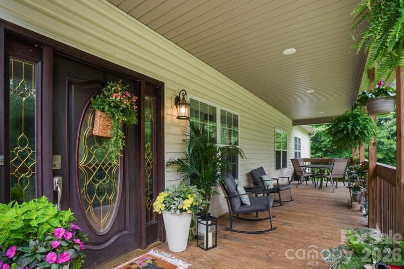 90 King Rd, Weaverville, NC 28787