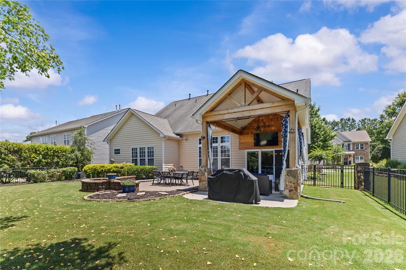 3560 Valiant Ave, Concord, NC 28027