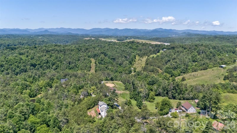 15 Village Green Dr, Alexander, NC 28701