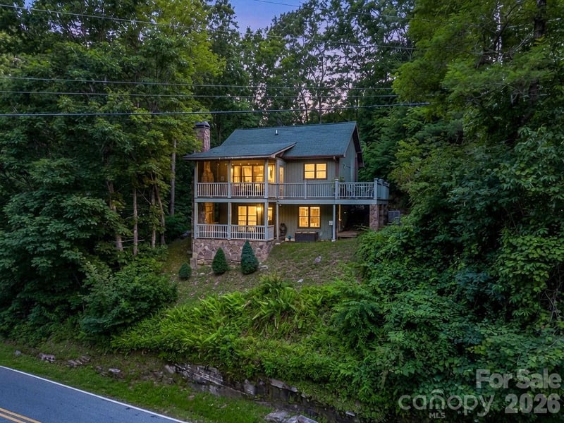 9390 East Fork Rd, Brevard, NC 28712