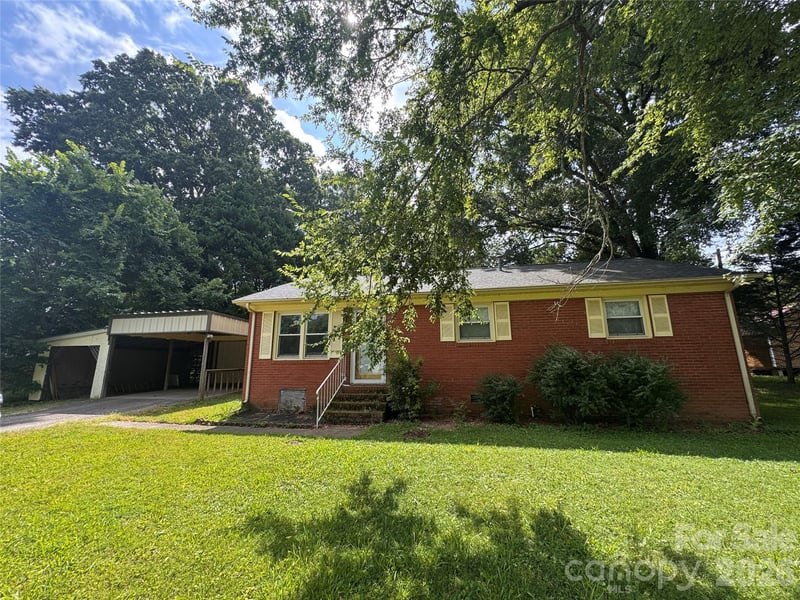 325 Grover Moore Pl, Indian Trail, NC 28079