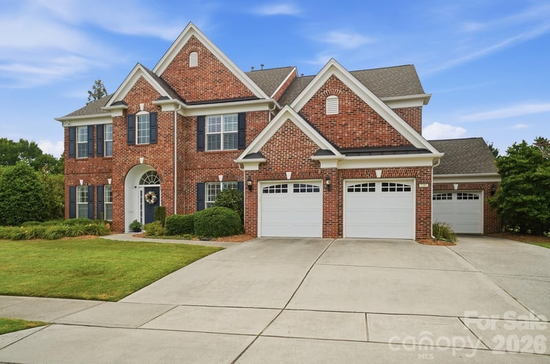 2207 Avenza Dr, Waxhaw, NC 28173