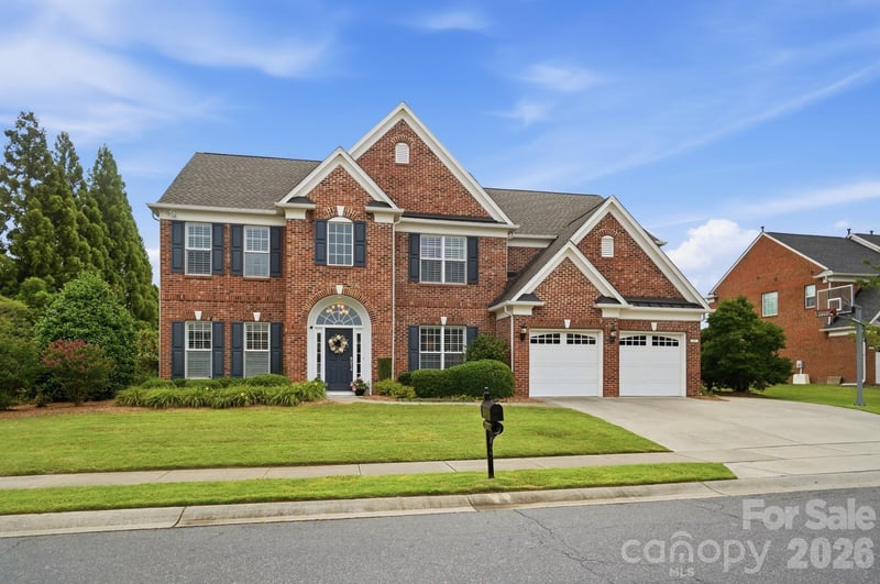 2207 Avenza Dr, Waxhaw, NC 28173