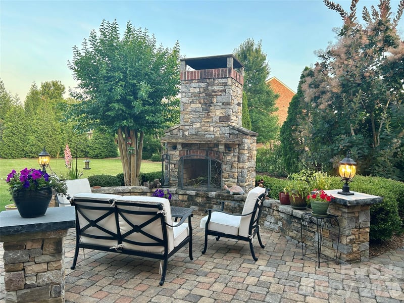 2207 Avenza Dr, Waxhaw, NC 28173