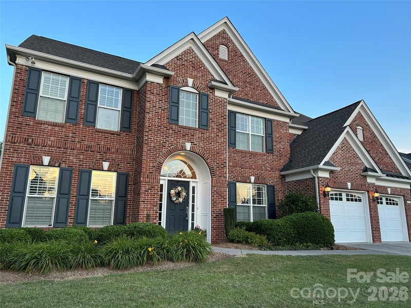2207 Avenza Dr, Waxhaw, NC 28173