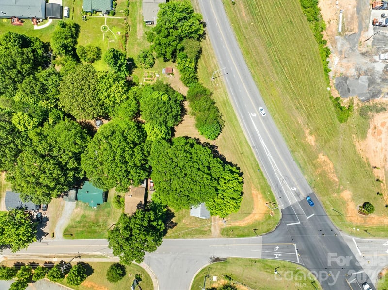 914 Wall St, Statesville, NC 28677