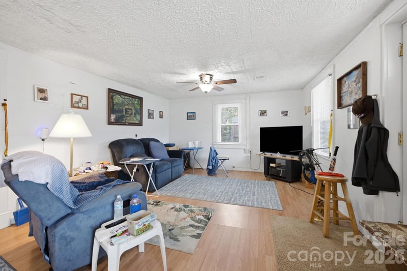 3948 Main Avenue Dr, Hickory, NC 28601