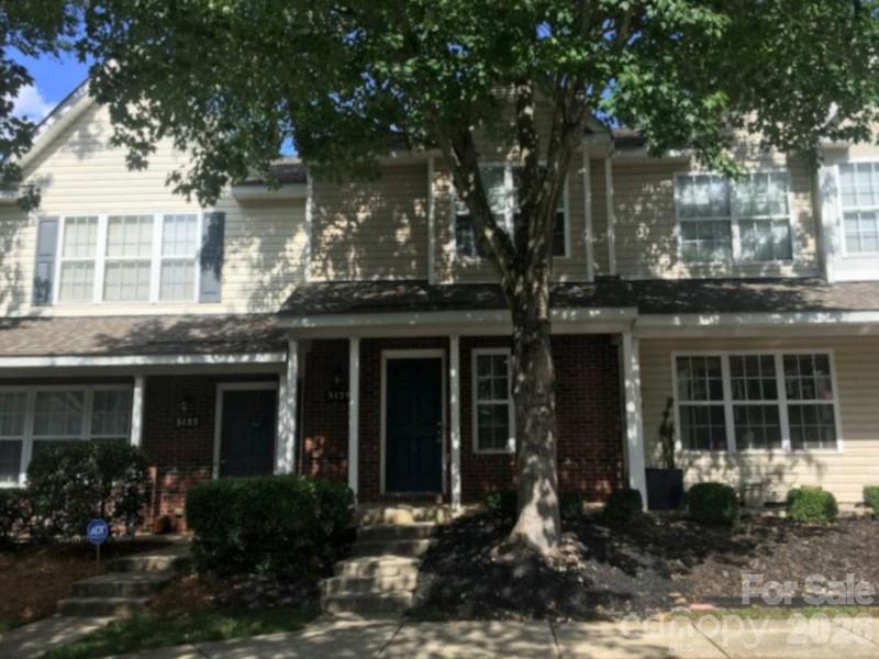 3139 Falling Rock Ct, Charlotte, NC 28213