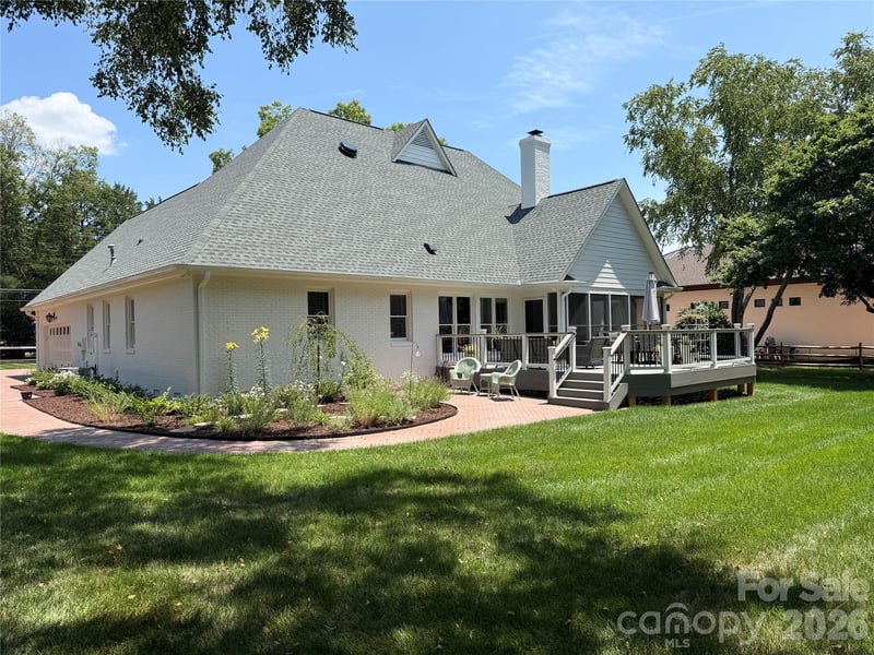 1136 Concord Rd, Davidson, NC 28036