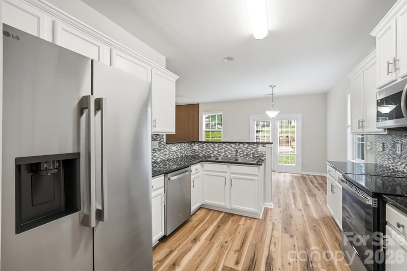 125 Morrocroft Ln, Mooresville, NC 28117