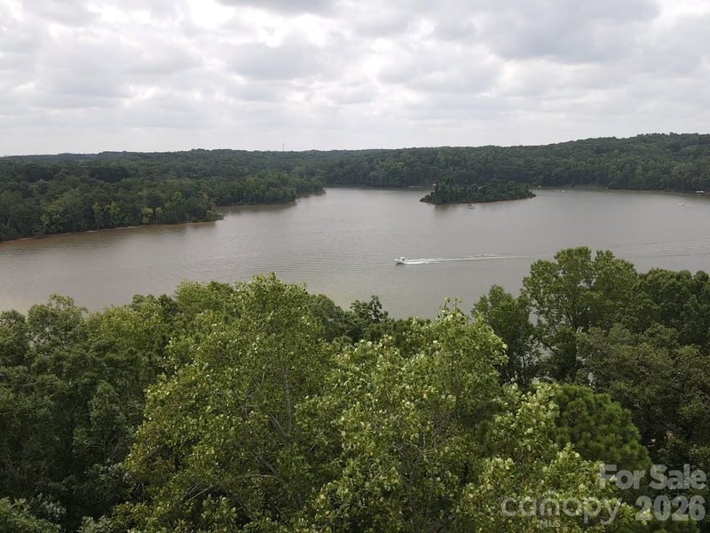 3235 Lake Pointe Dr, Belmont, NC 28012
