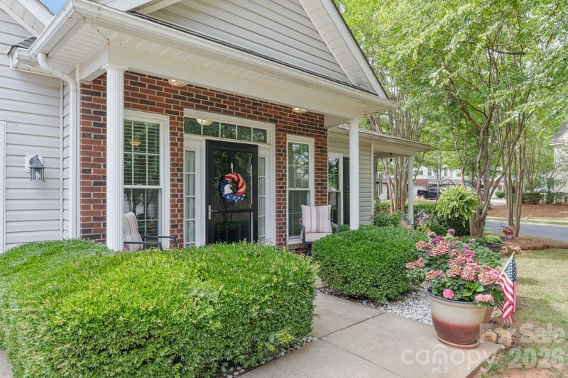 16627 Timber Crossing Rd, Charlotte, NC 28213