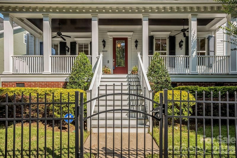 10022 Triple Oak Rd, Charlotte, NC 28277