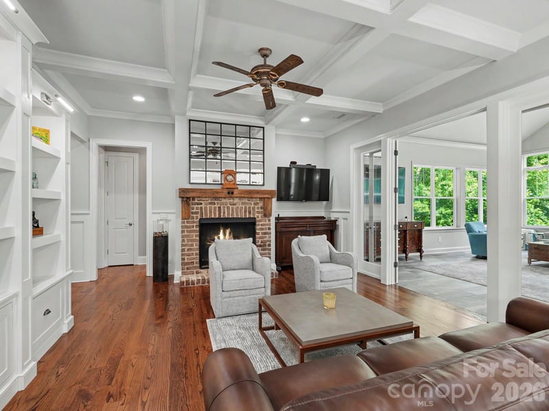 9560 Regent Dr, Davidson, NC 28036