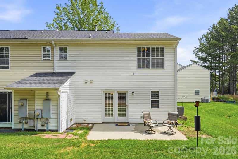 12446 Hennigan Place Ln, Charlotte, NC 28214