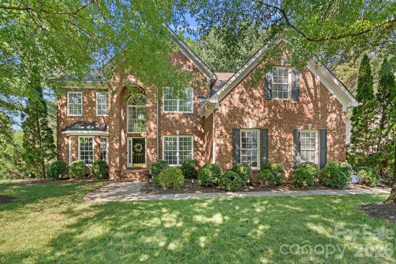 710 Fairway Point Dr, Tega Cay, SC 29708