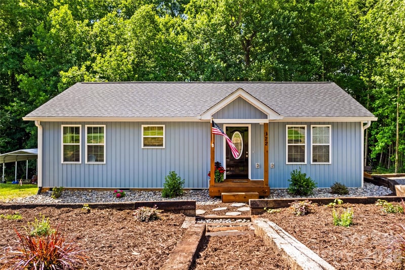 122 Yadkin River Rd, Statesville, NC 28625