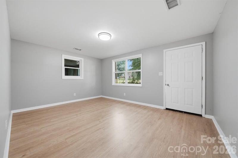 807 Mt Olive Church Rd, Newton, NC 28658