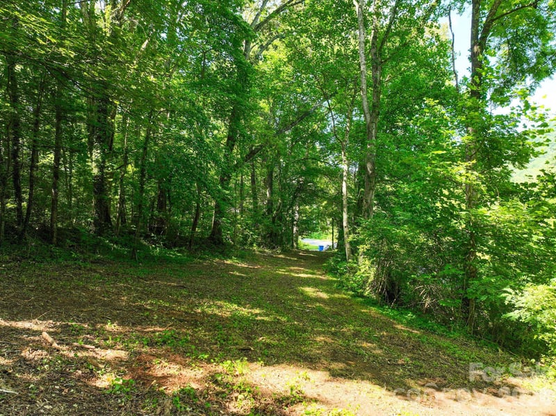 371 Chunns Cove Rd, Asheville, NC 28805