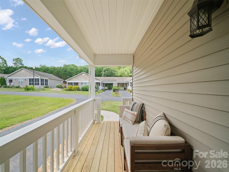 107 Cottage Loop, Waynesville, NC 28785